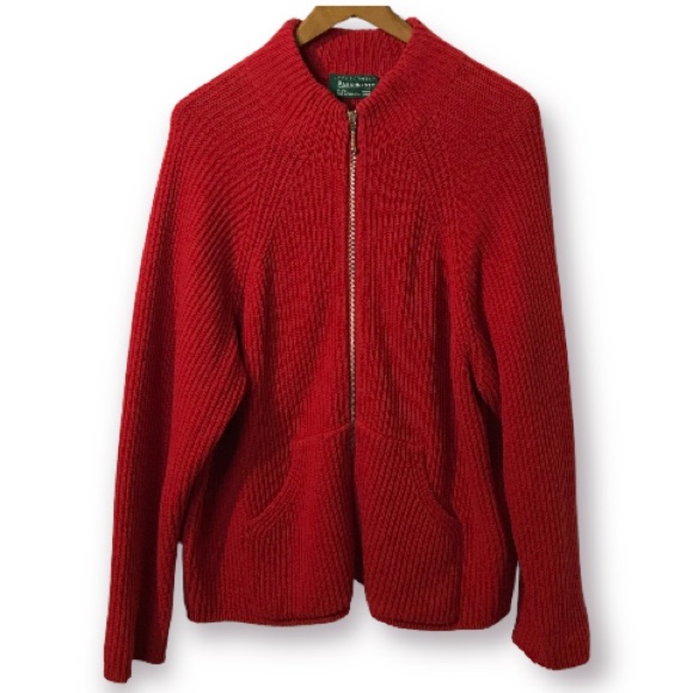 VINTAGE PARKHURST COLLECTIBLES Red Knitted Full Zip Up Front With Pockets.